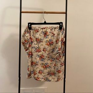 Off the shoulder Flower Tee -M